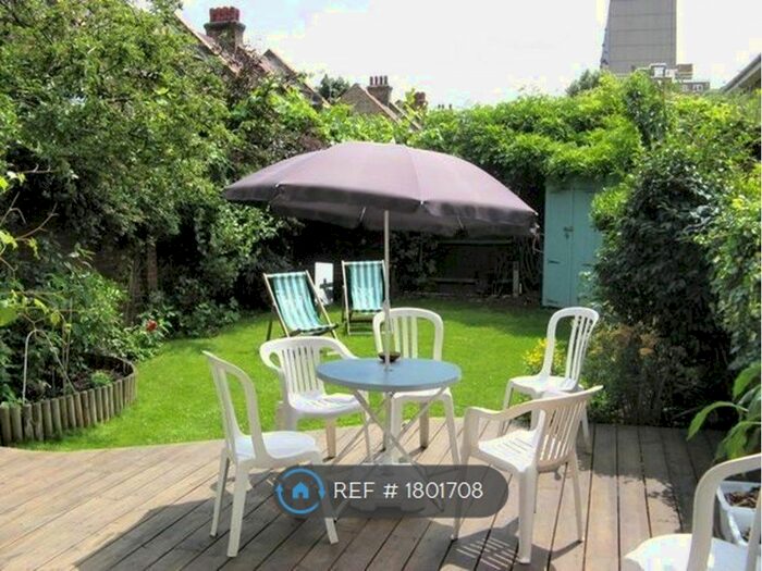 2 Bedroom End Of Terrace House To Rent In Lytham Street, London, SE17