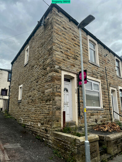 3 Bedroom Terraced House To Rent In Hollingreave Road, Burnley, BB11
