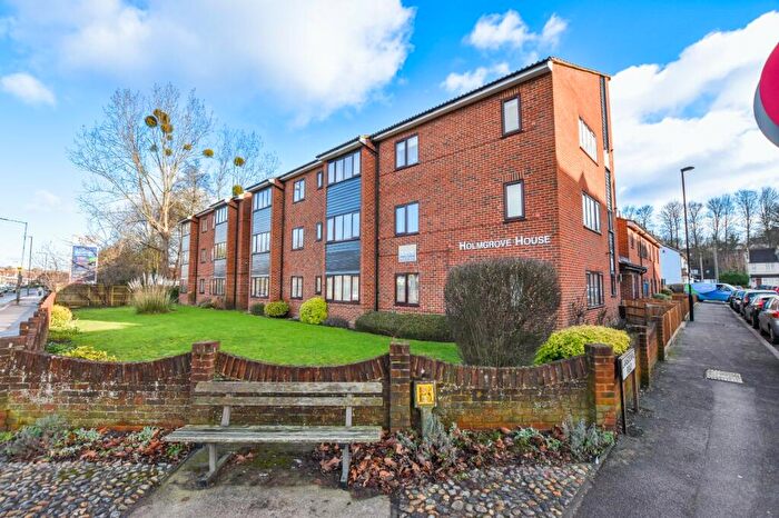 1 Bedroom Apartment For Sale In Brighton Road, Purley, CR8