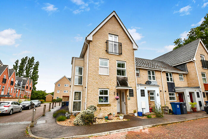 4 Bedroom Town House For Sale In Linton Close, Eaton Socon, PE19