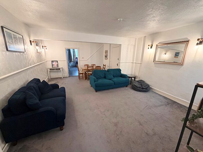 1 Bedroom Flat To Rent In Upper Church Road, Weston-Super-Mare, BS23