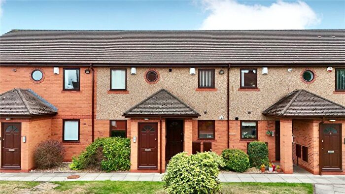 2 Bedroom Apartment For Sale In Murray Grove, West Kirby, Wirral, Merseyside, CH48
