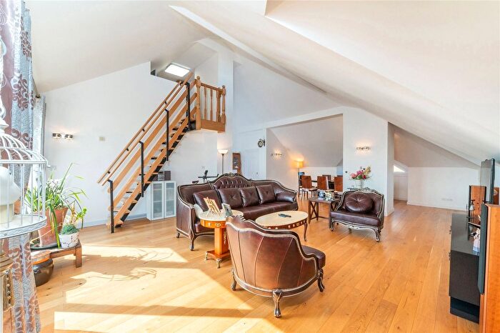 3 Bedroom Flat To Rent In Ares Court, Homer Drive, E14