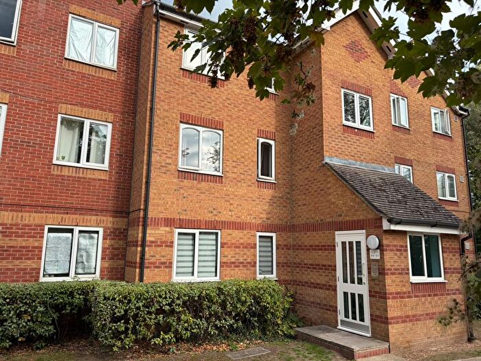 1 Bedroom Flat For Sale In Bream Close, London, N17