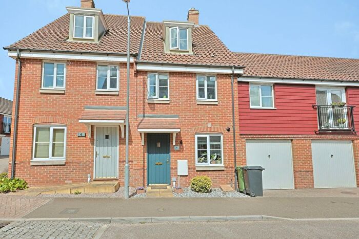 3 Bedroom Terraced House For Sale In Dunnock Drive, Costessey, Norwich, Norfolk, NR8