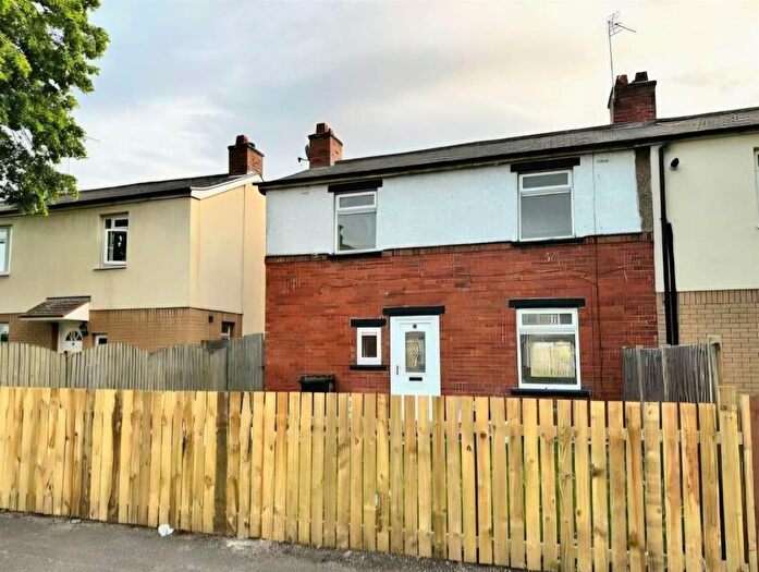 3 Bedroom Semi-detached House To Rent In Chequer Avenue, Doncaster, DN4