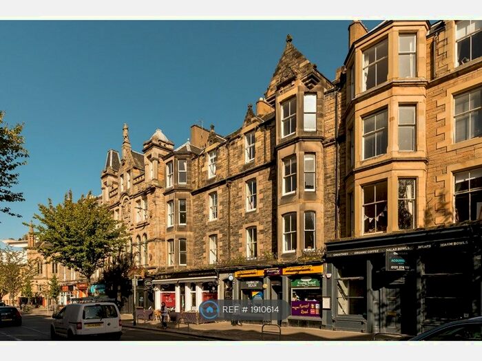 3 Bedroom Flat To Rent In Forrest Road, Edinburgh, EH1