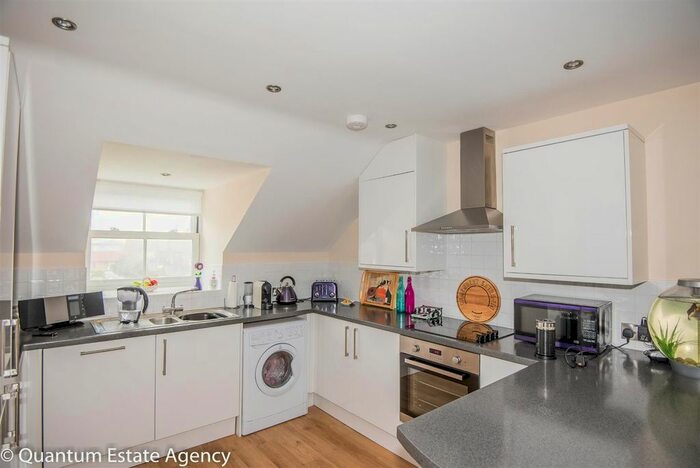 2 Bedroom Flat To Rent In Pulleyn Mews, Clifton, York, YO30