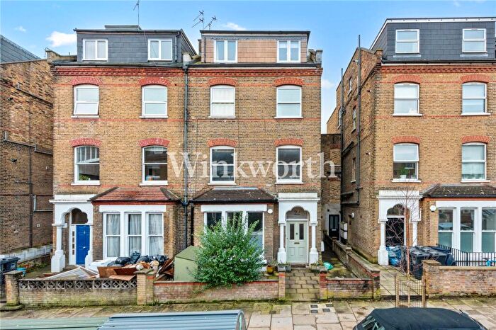 1 Bedroom Apartment For Sale In Alexandra Grove, London, N4