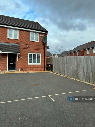 3 Bedroom Semi-Detached House To Rent In Stretton Close, Worsley, Manchester, M28