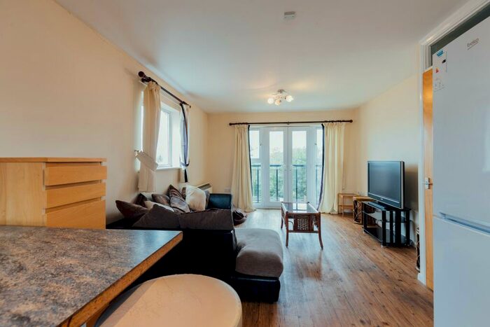 2 Bedroom Flat To Rent In Barnsdale Close, Loughborough, LE11