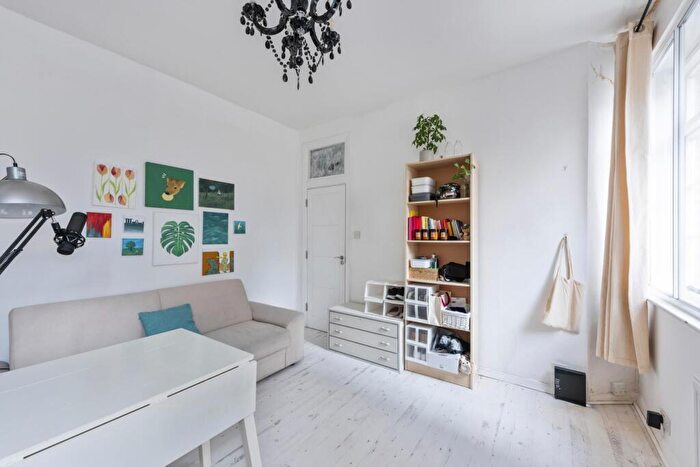 1 Bedroom Apartment To Rent In Pennybank Chambers, Fairchild Place, EC2A