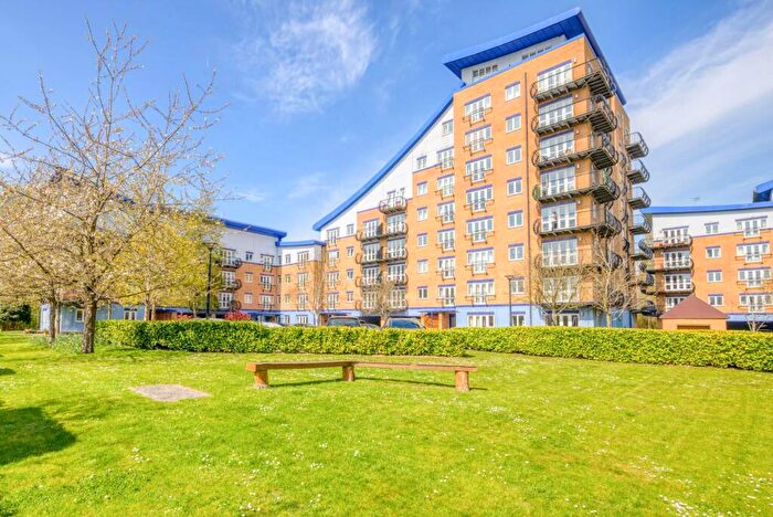 2 Bedroom Apartment For Sale In Luscinia View, Reading, RG1