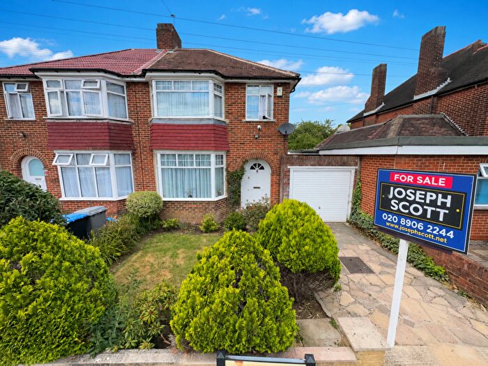 3 Bedroom Semi Detached House For Sale In Holyrood Gardens, Edgware, HA8