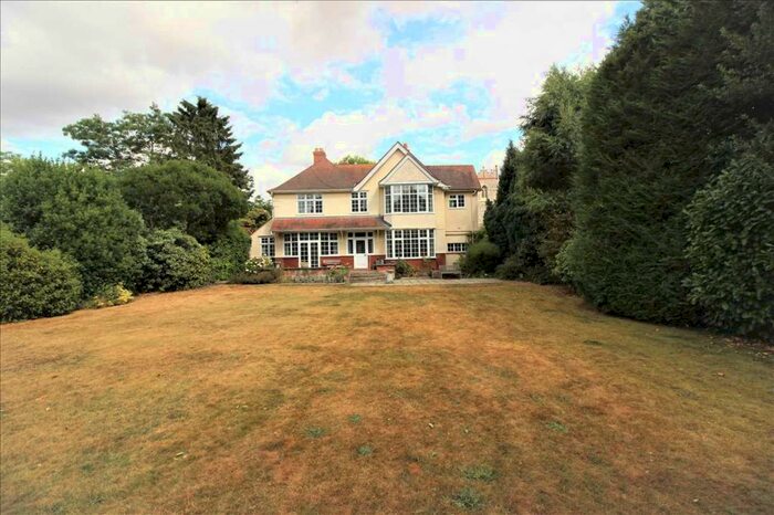 5 Bedroom Detached House To Rent In Detached Family Home - Ardleigh, CO7