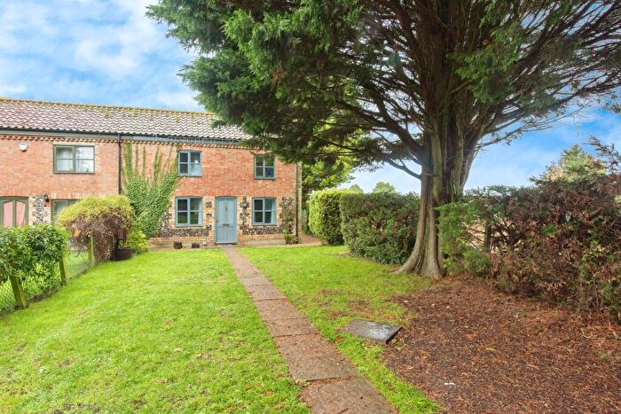 3 Bedroom End Of Terrace House For Sale In Cowkeeping Corner, West Row, Bury St. Edmunds, IP28