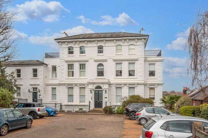 2 Bedroom Flat To Rent In Church Road, Wimbledon Village, London, SW19