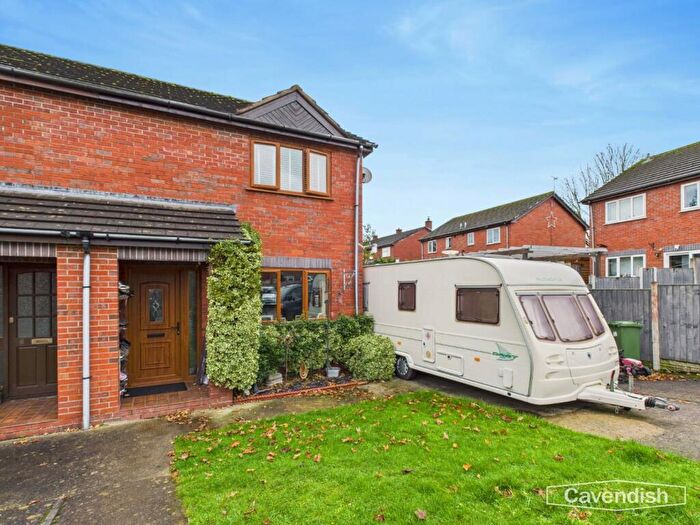 2 Bedroom Semi-Detached House For Sale In Llain Goch, LL15