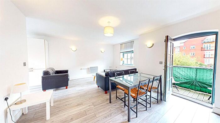 2 Bedroom Apartment For Sale In Home Development, Chapletown Street, Manchester, M1