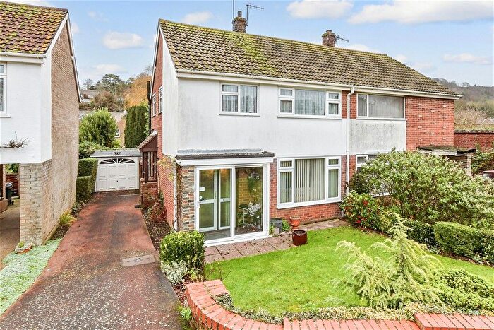 3 Bedroom Semi-detached House For Sale In River Street, Dover, Kent, CT17