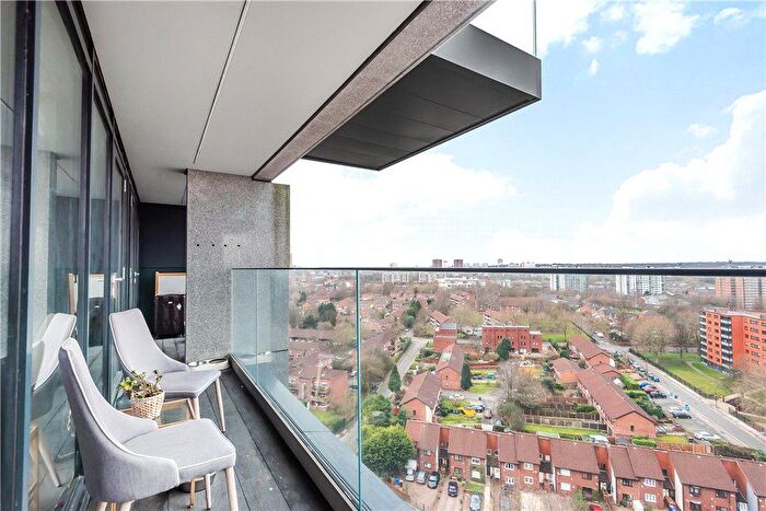 1 Bedroom Flat To Rent In Block B, Bury Street, Salford, Greater Manchester, M3