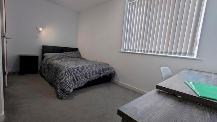 3 Bedroom Flat To Rent In The Old Post Office, Bishop Street, Leicester, LE1