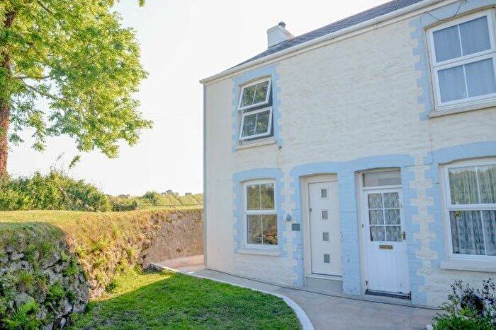 3 Bedroom Property To Rent In Lamanva, Penryn, TR10