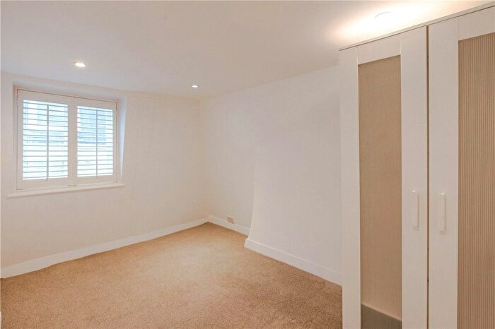 1 Bedroom Flat To Rent In Pollen Street, London, W1S
