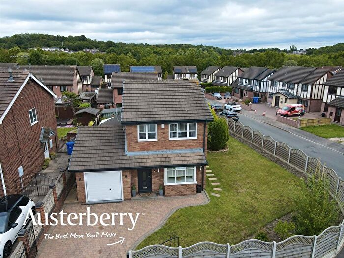 3 Bedroom Detached House For Sale In Barbrook Avenue, Stoke-On-Trent, ST3