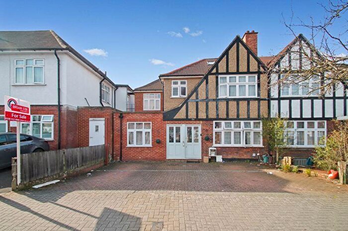 5 Bedroom Semi-Detached House For Sale In Churchill Avenue, Harrow, HA3