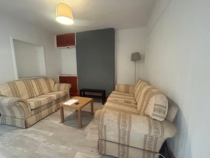 3 Bedroom Terraced House To Rent In Harriet Street, Cathays, CF24
