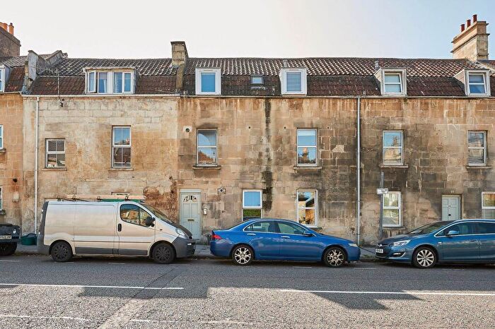 2 Bedroom Apartment To Rent In St George`s Place, BA1