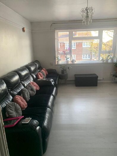 1 Bedroom Flat To Rent In East Ham, London, E6