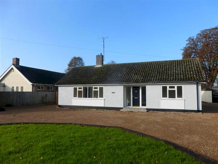 4 Bedroom Detached Bungalow To Rent In Bury Road, Thetford, IP24