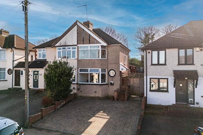 2 Bedroom Semi Detached House For Sale In Holmsdale Grove, Bexleyheath, DA7