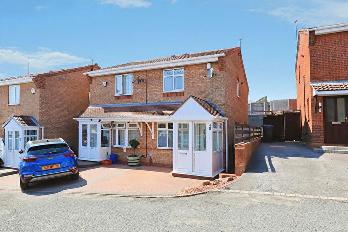 2 Bedroom Semi-Detached House For Sale In Harvest Close, Dudley, DY3