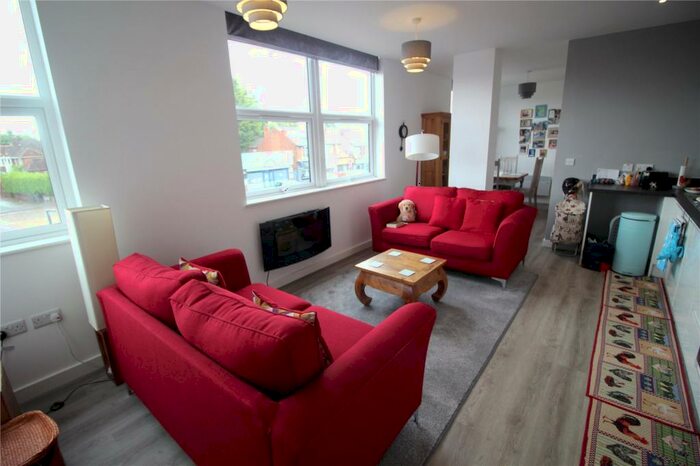 1 Bedroom Apartment To Rent In Stratford Road, Shirley, Solihull, B90