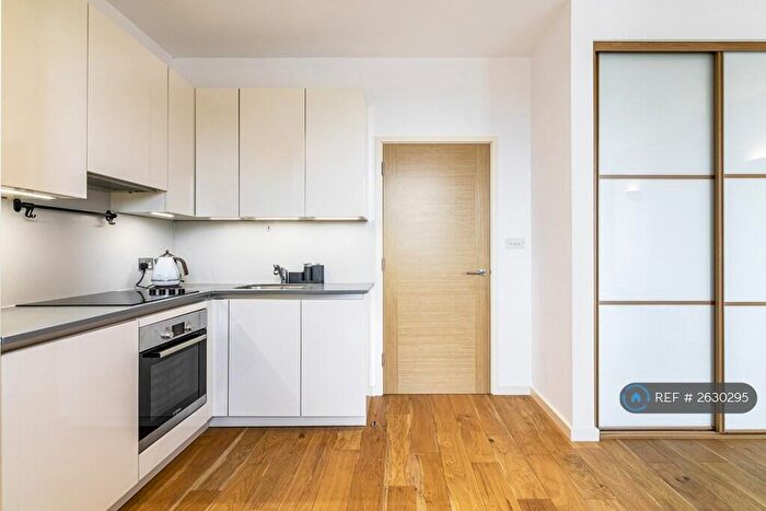 1 Bedroom Flat To Rent In Channelsea House, London, E15