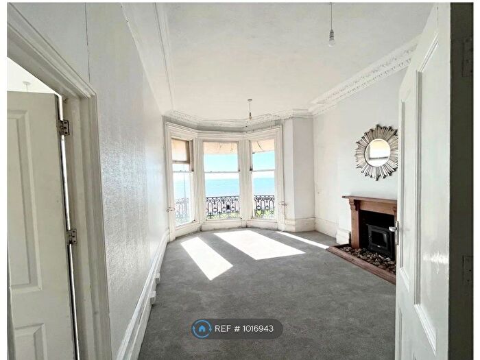 2 Bedroom Flat To Rent In Elizabeth Court, Bognor Regis, PO21