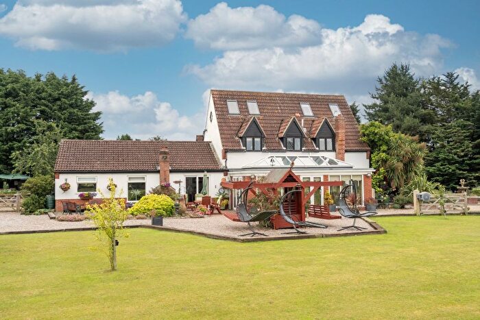 5 Bedroom Detached House For Sale In Mill Road, Burgh Castle, NR31