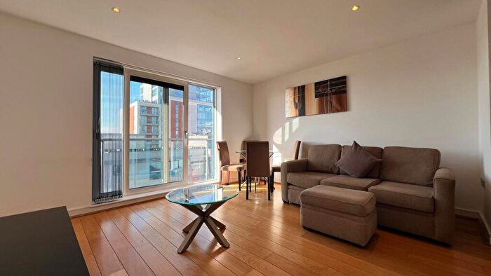 1 Bedroom Flat To Rent In Western Gateway, Royal Victoria, E16