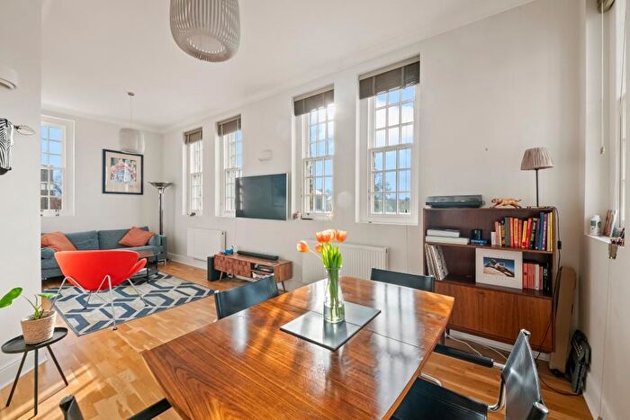 3 Bedroom Flat To Rent In Clerkenwell House, Hilda Road, Southall, UB2