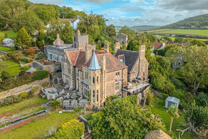 5 Bedroom Property For Sale In Hill View Road, Loxton, BS26