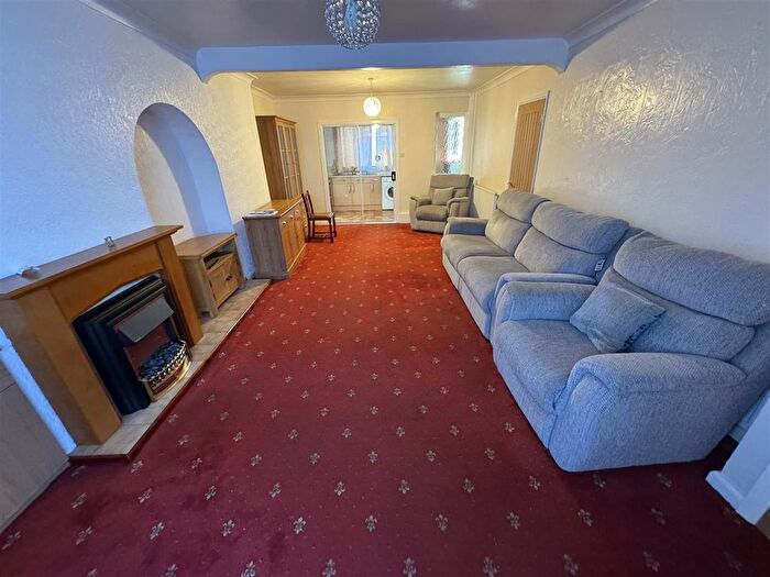 3 Bedroom Terraced House To Rent In Astbury Avenue, Bearwood, Smethwick, B67