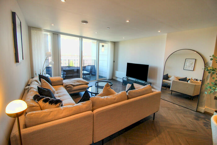 2 Bedroom Apartment To Rent In Castle Wharf, Manchester, M15