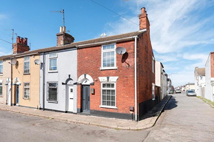 3 Bedroom End Of Terrace House To Rent In New Wellington Place, Great Yarmouth, NR30