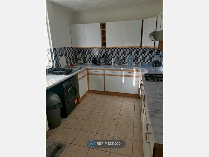 2 Bedroom Terraced House To Rent In Park Road, Askern, Doncaster, DN6