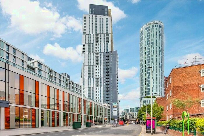 2 Bedroom Flat To Rent In Wandsworth Road, London, SW8