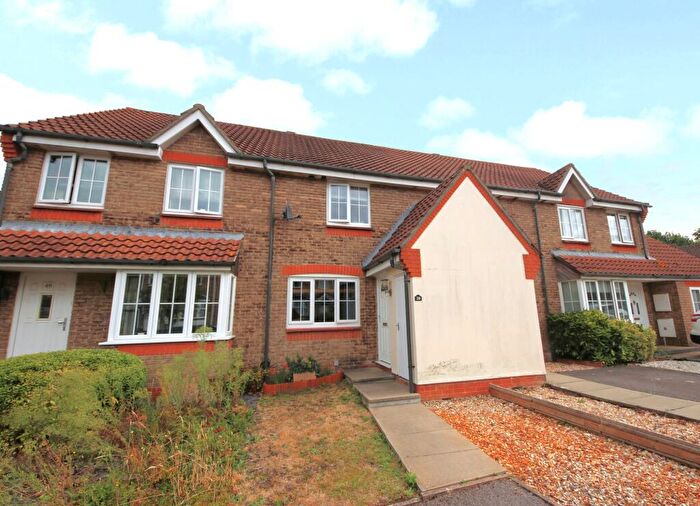 2 Bedroom Terraced House For Sale In Martley Gardens, Hedge End, SO30
