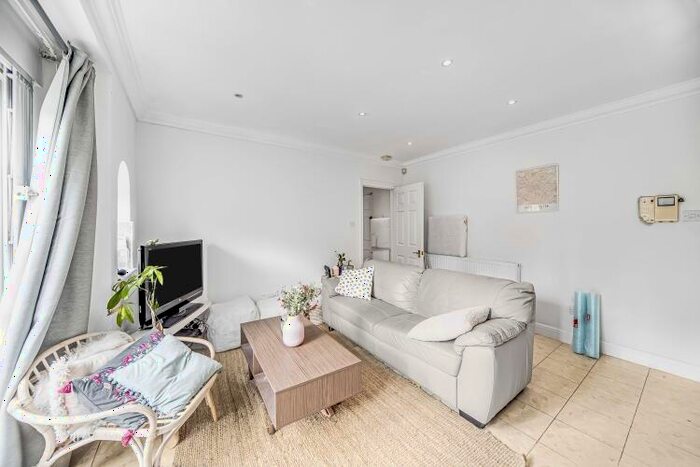 1 Bedroom Flat To Rent In Clifton Hill London, NW8